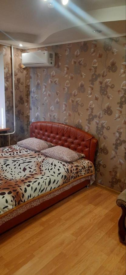 Аренда Квартиры Посуточно Cherkasy Bagian luar foto